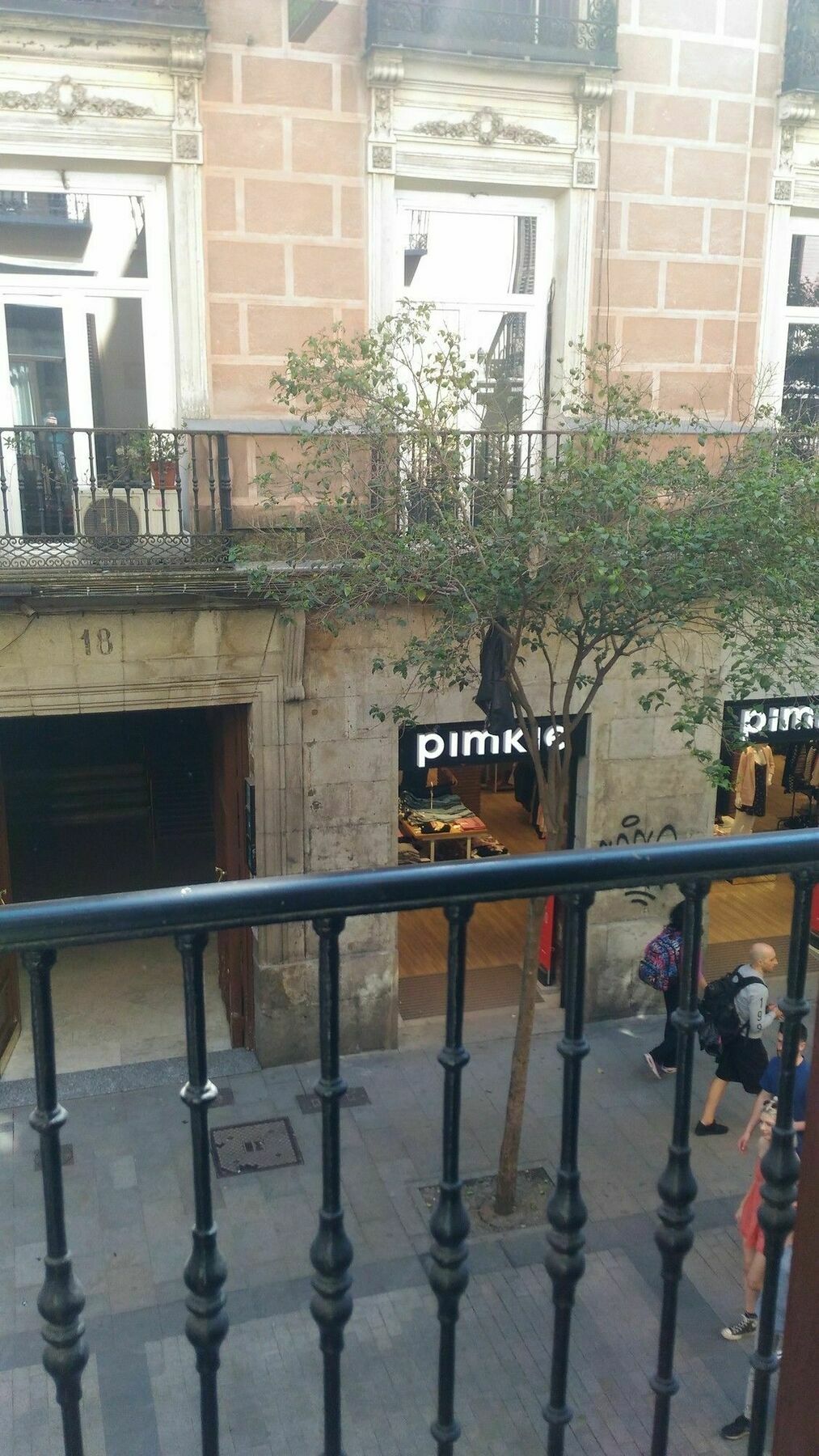 Hostal Palacios Fuencarral Madrid Ngoại thất bức ảnh